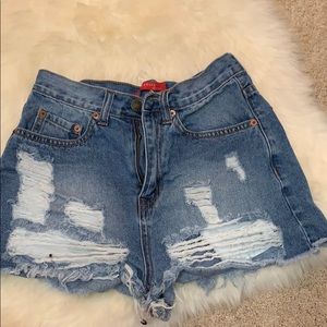 Woman’s Jean Shorts